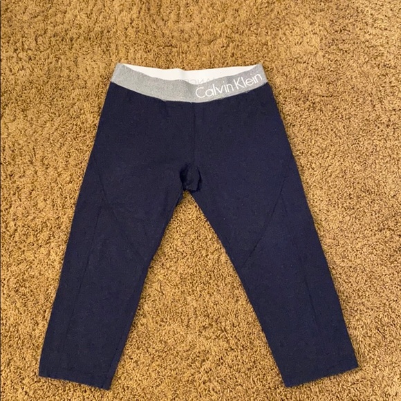 Calvin Klein Crop Legging - Picture 1 of 2